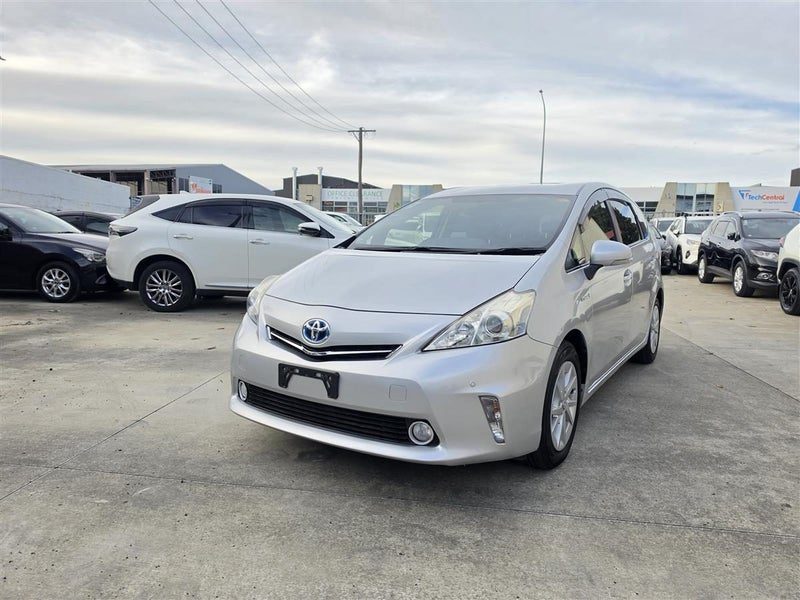 2013 Toyota Prius Alpha