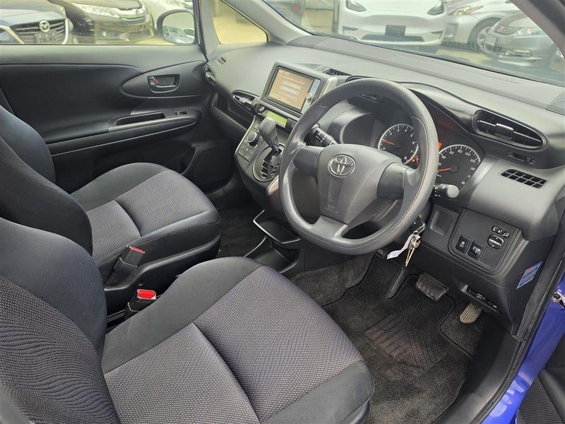 2013 Toyota Wish 1.8 X, photo 3