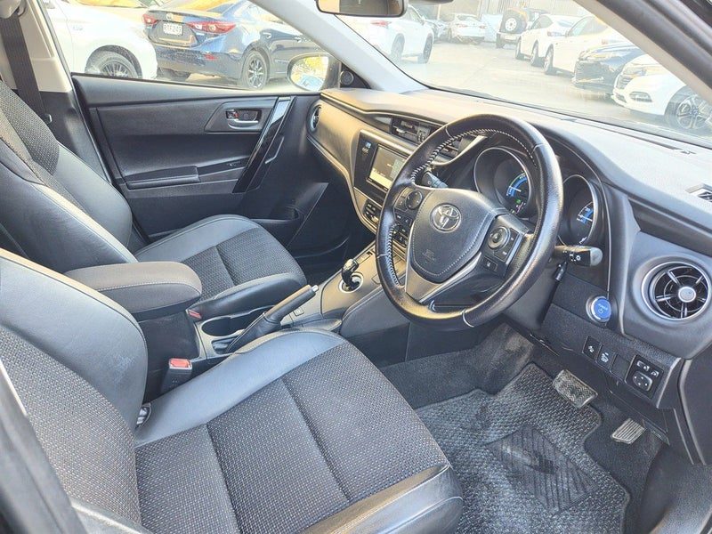 2016 Toyota Auris Hybrid, photo 3