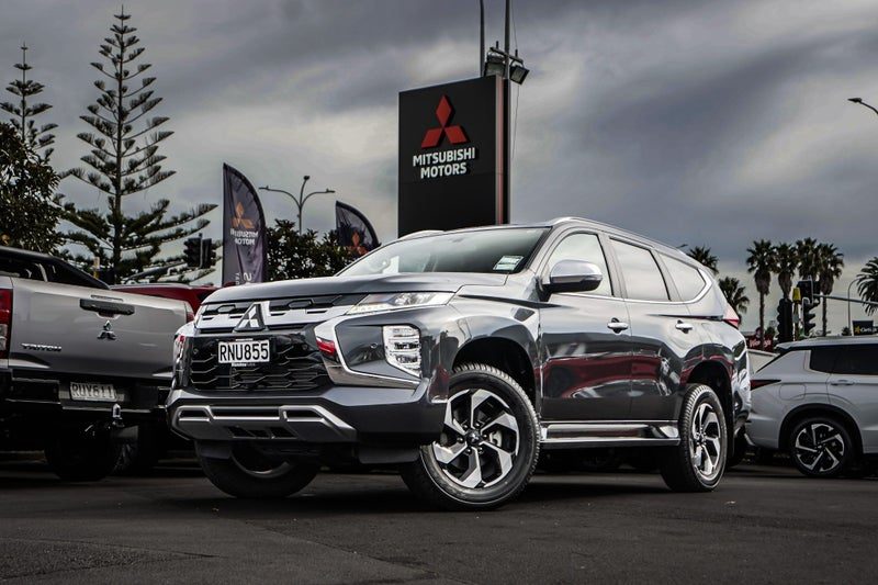 2026 Mitsubishi Pajero Sport VRX