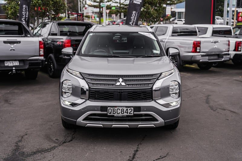 2023 Mitsubishi Outlander VRX 4WD, photo 3