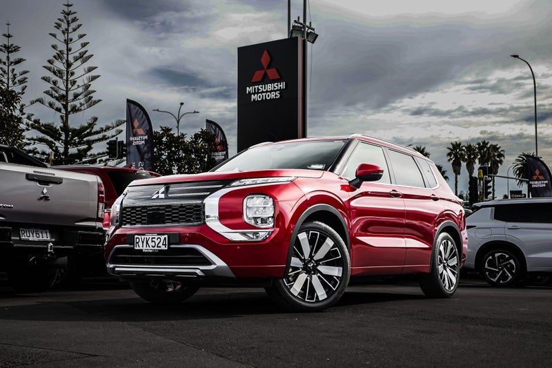 2026 Mitsubishi Outlander VRX 4WD