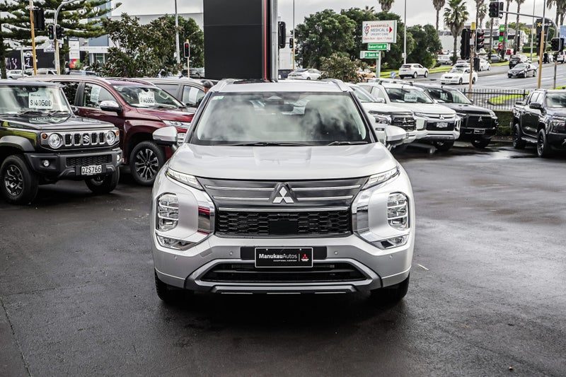 2026 Mitsubishi Outlander VRX 2WD, photo 3