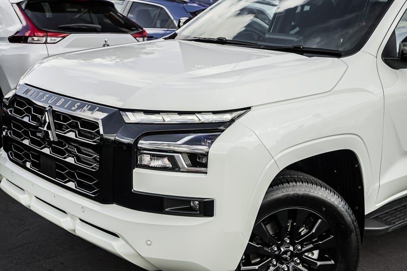 2026 Mitsubishi Triton GLXR 4WD DC WS, photo 3