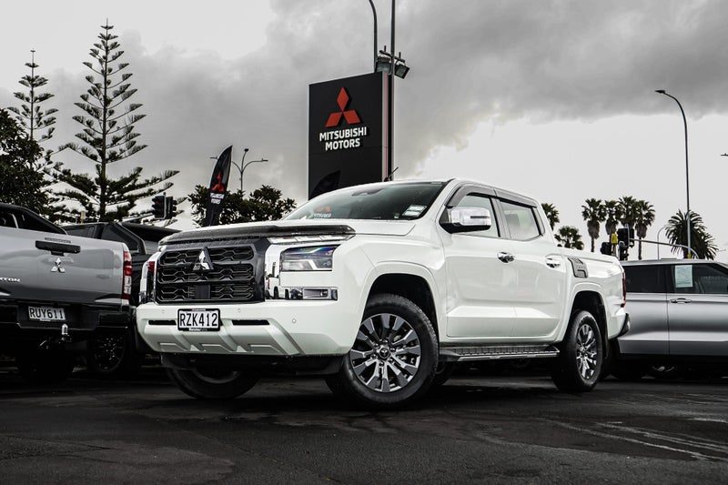 2026 Mitsubishi Triton GLXR 2WD DC WS