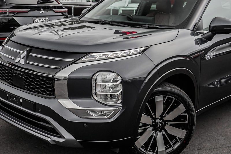 2026 Mitsubishi Outlander PHEV EXCEED 4WD, photo 2