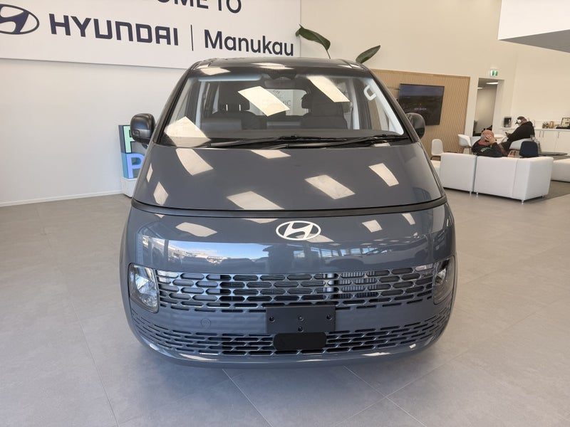 2026 Hyundai Staria Load, photo 2