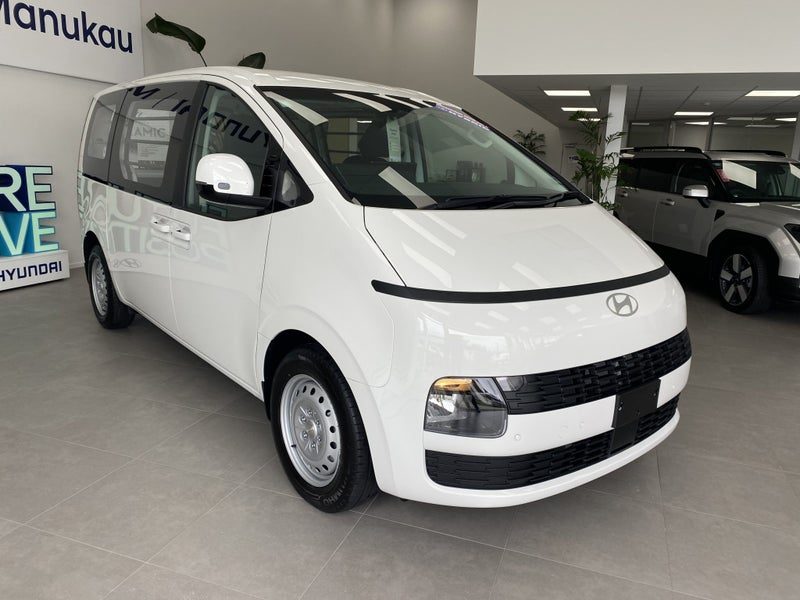 2026 Hyundai Staria Load Hybrid 1.6Pht/6At, main photo