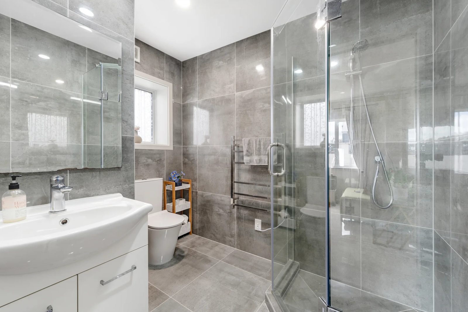 16A Sea Spray Drive, Bucklands Beach, photo 10