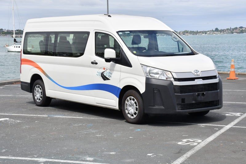2021 Toyota Hiace ZX Mini Bus only 5,500km, photo 2