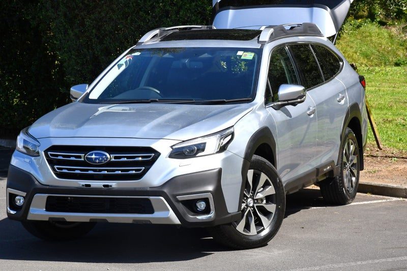 2024 Subaru Outback Touring Premium AWD, photo 2