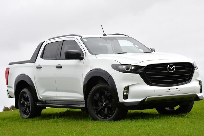 2023 Mazda BT-50 4X4 SP Top spec model, photo 3