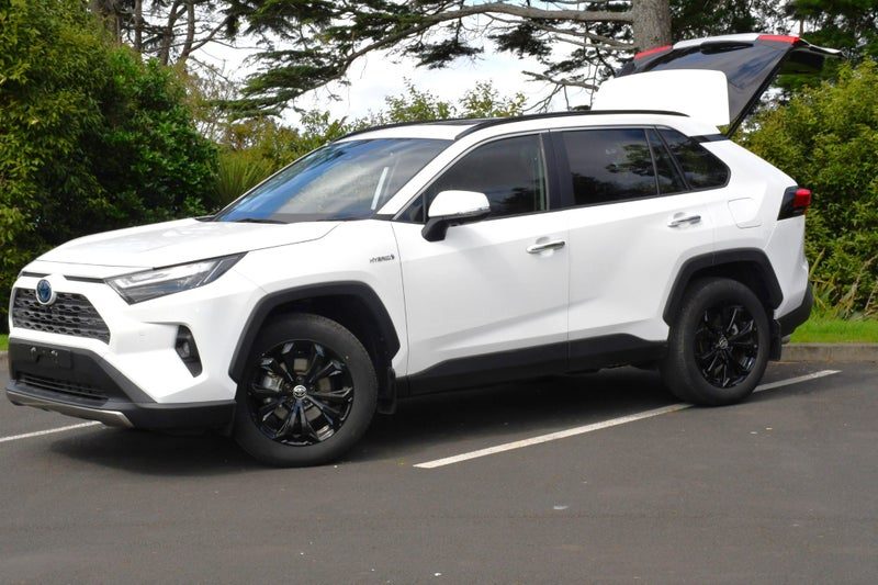 2024 Toyota RAV4 AWD Cruiser LTD Hybrid, photo 3