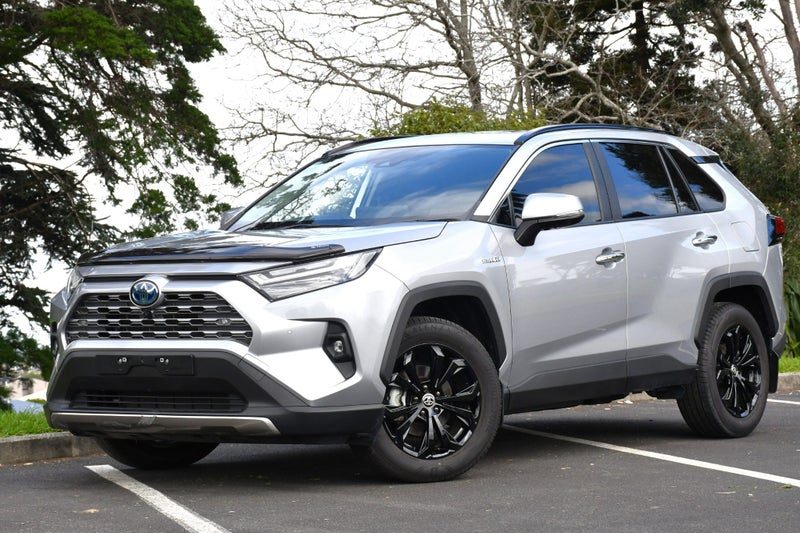 2024 Toyota RAV4 AWD Cruiser LTD Hybrid, photo 3