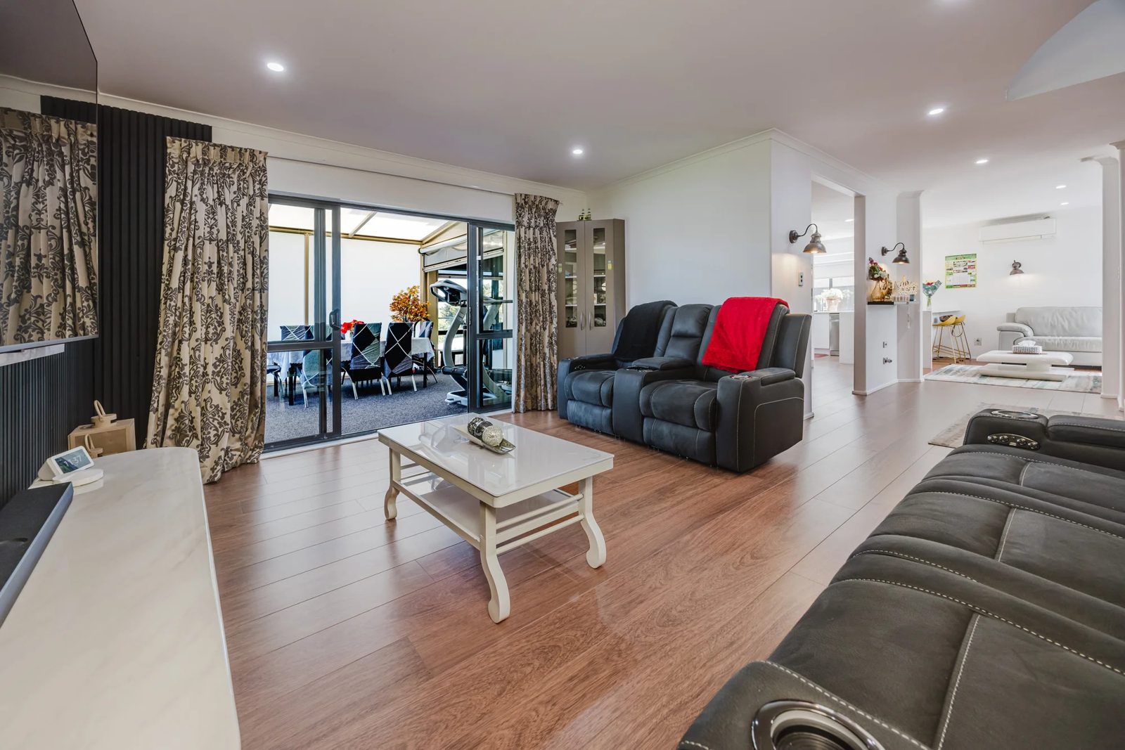 27 Byblos Place, The Gardens, photo 15