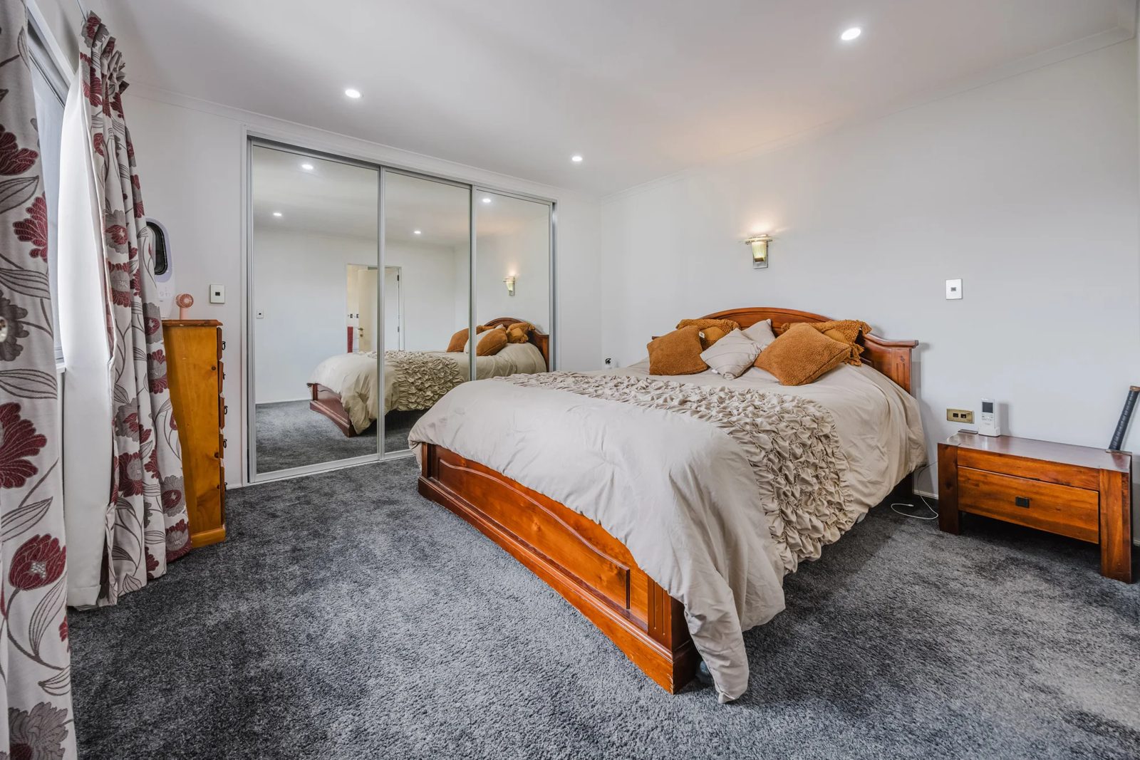 27 Byblos Place, The Gardens, photo 17