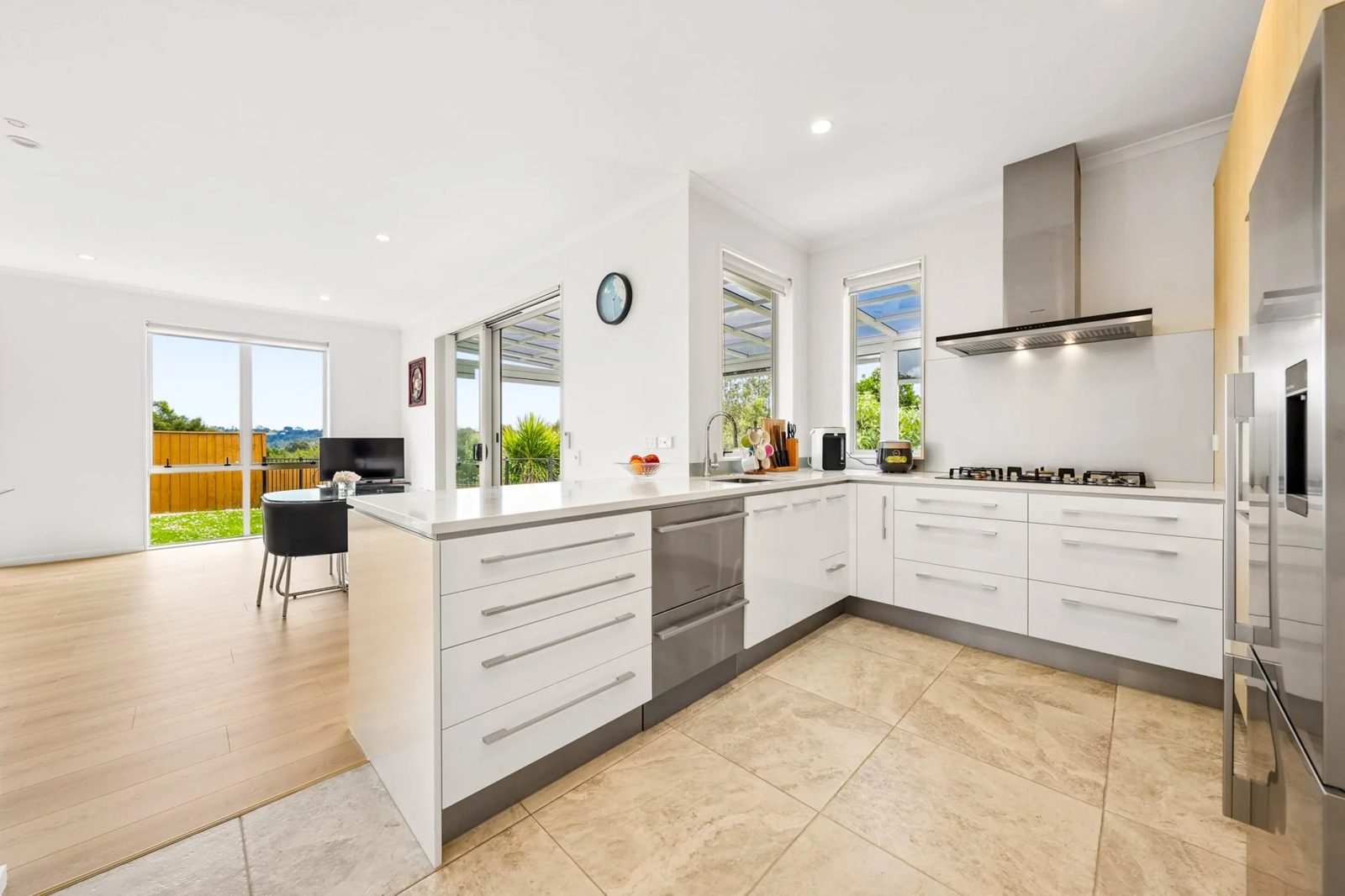 77 Mackay Drive, Greenhithe, photo 13