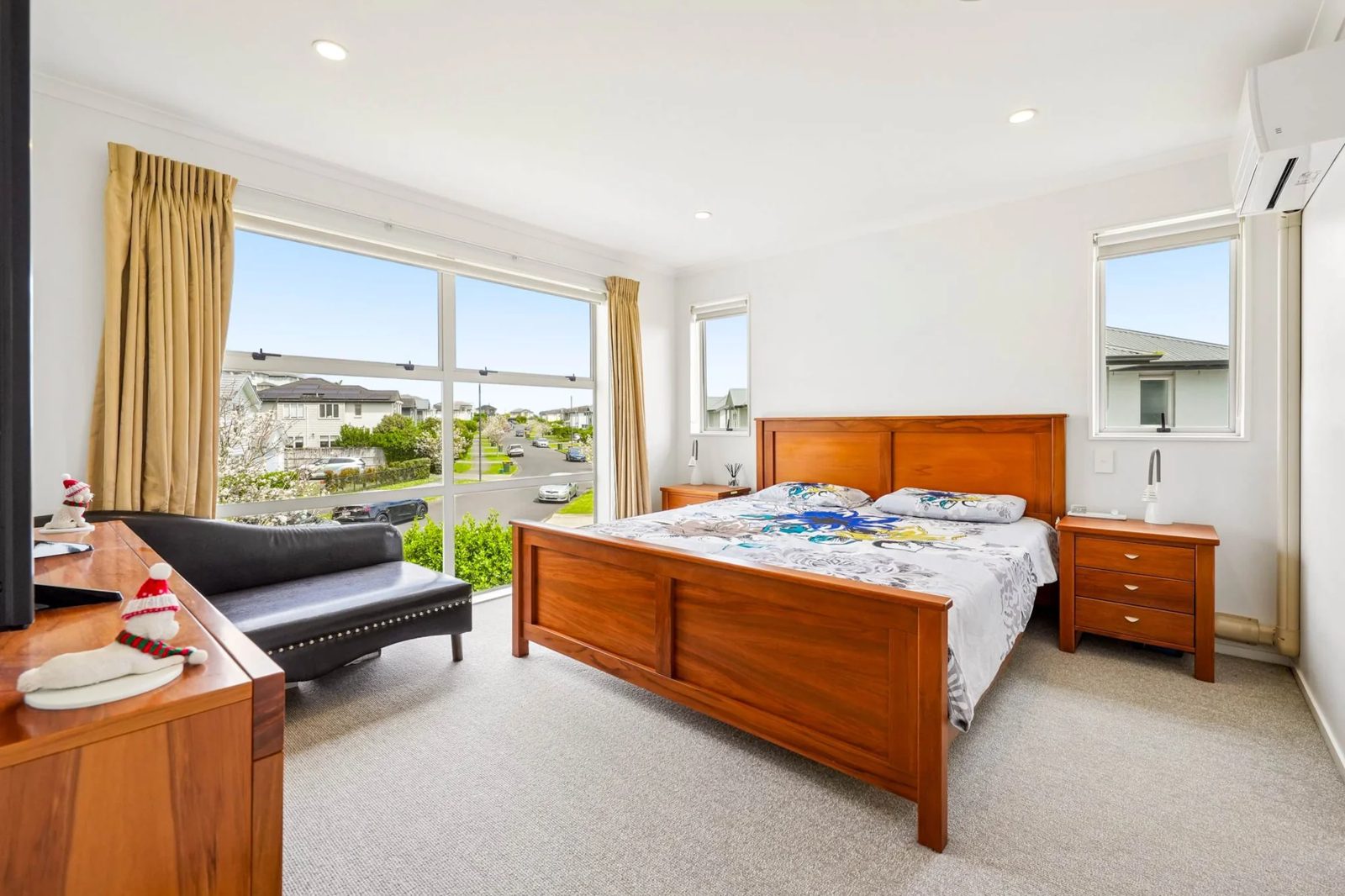 77 Mackay Drive, Greenhithe, photo 20
