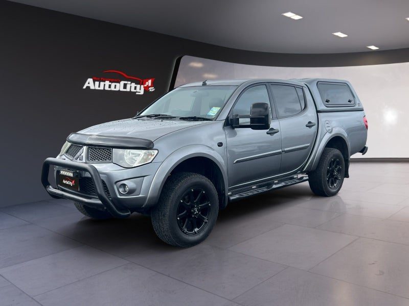 2014 Mitsubishi Triton D/Cab Gls 2.5D/4Wd/5