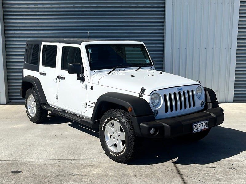2017 Jeep Wrangler Sport Unlimited 4WD, photo 2