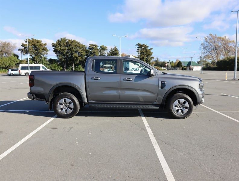 2026 Ford Ranger XLT HYBRID, photo 2