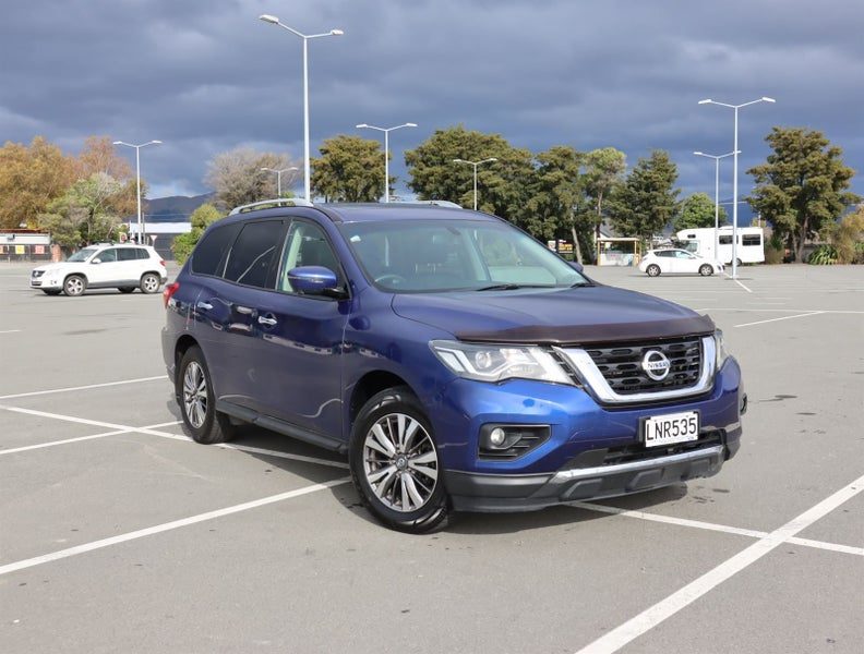 2018 Nissan Pathfinder ST-L