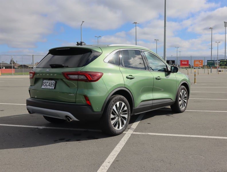 2026 Ford Escape TITANIUM, photo 3