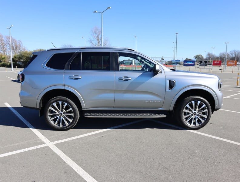 2022 Ford Everest PLATINUM, photo 2