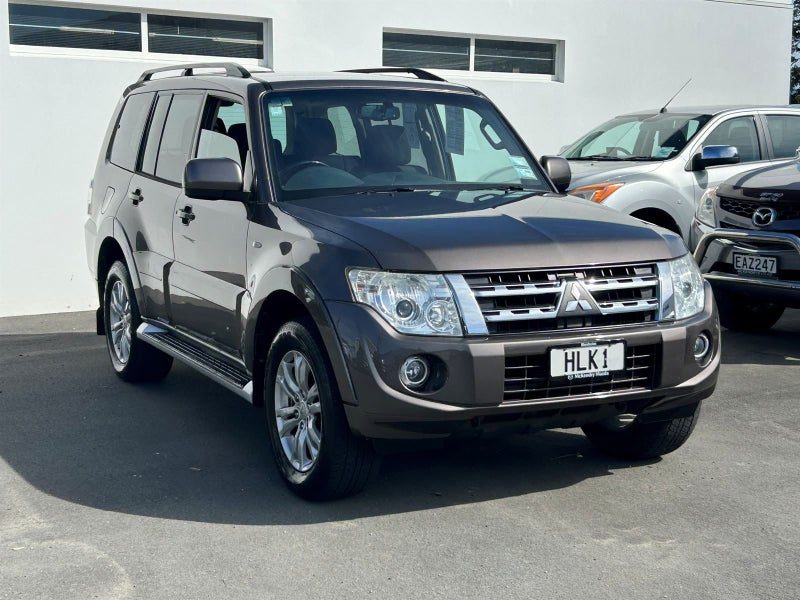 2014 Mitsubishi Pajero GLS