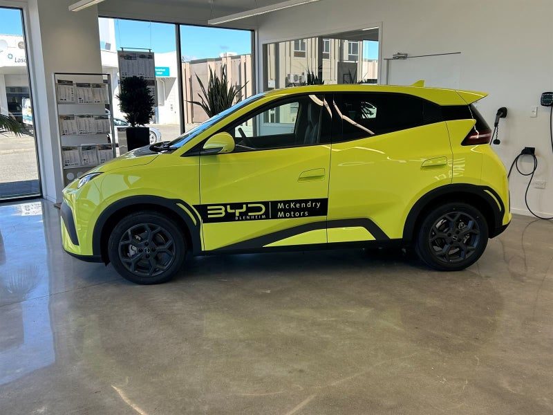 2026 BYD ATTO 1 Premium EV, photo 2