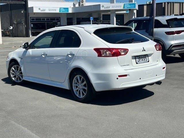 2016 Mitsubishi Lancer SEI, photo 3