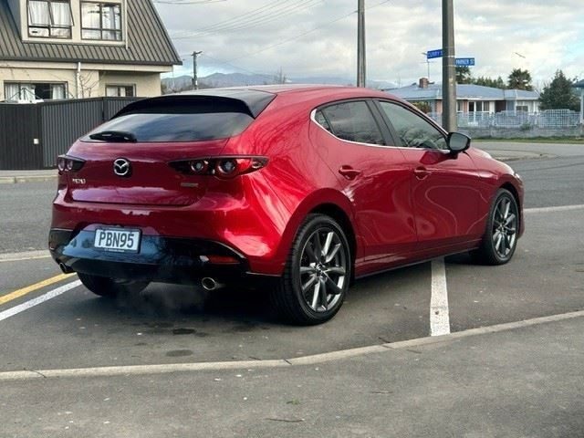 2022 Mazda 3 GTX, photo 3
