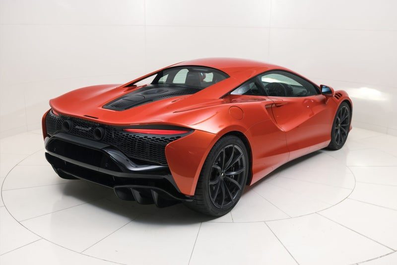 2022 McLaren Artura, photo 2