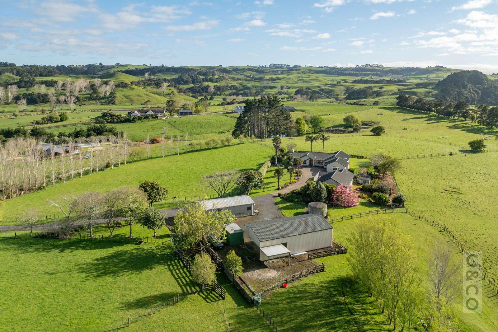 1224 State Highway 16, Waimauku, photo 1