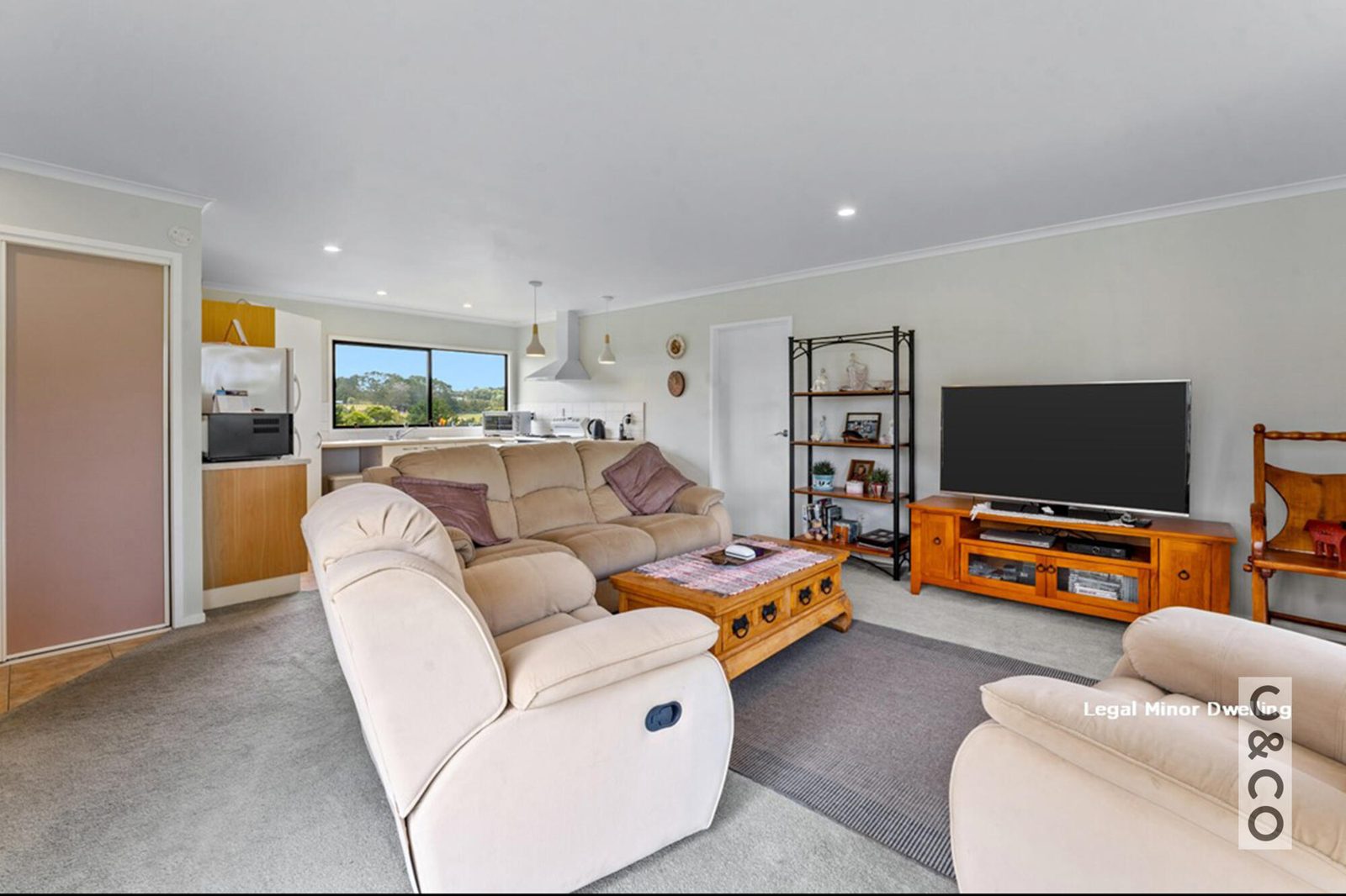 1224 State Highway 16, Waimauku, photo 2