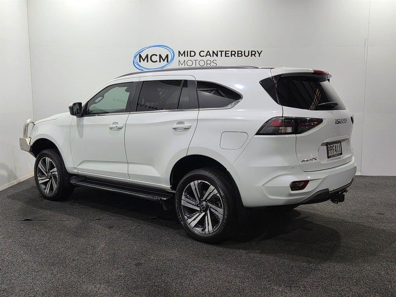 2023 Isuzu MU-X LS-T 4WD AUTO 3.0D, photo 3