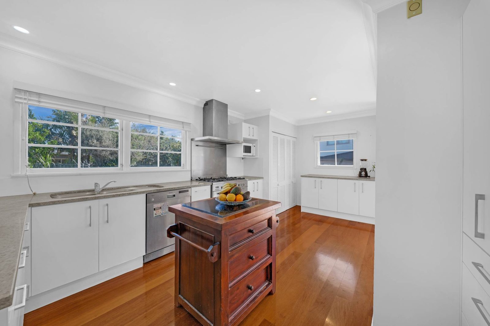 11 Melissa Place, Farm Cove, photo 9
