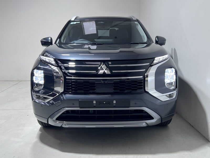 2026 Mitsubishi Outlander VRX 7 Seater, photo 3