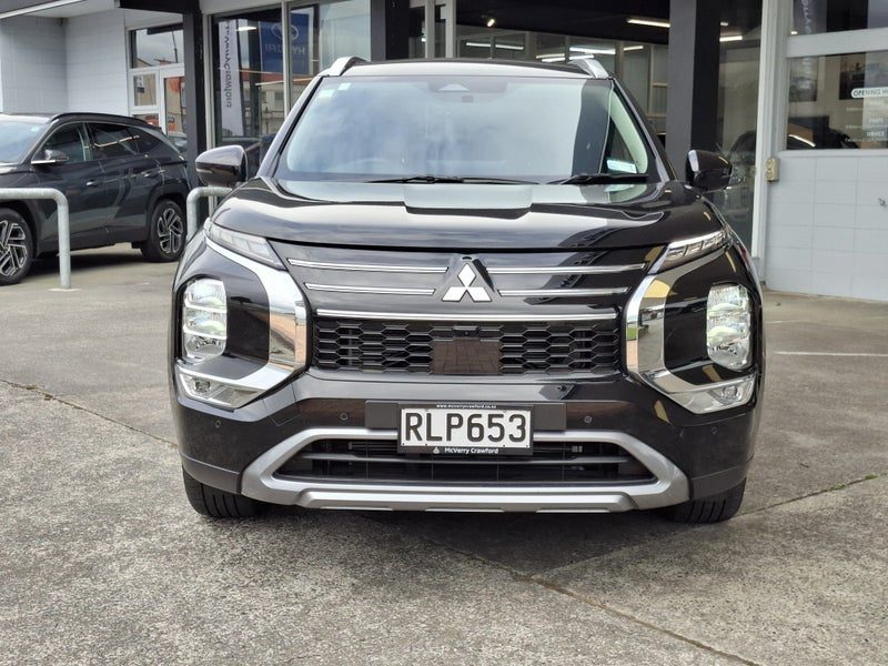 2025 Mitsubishi Outlander XLS 7 Seater, photo 3