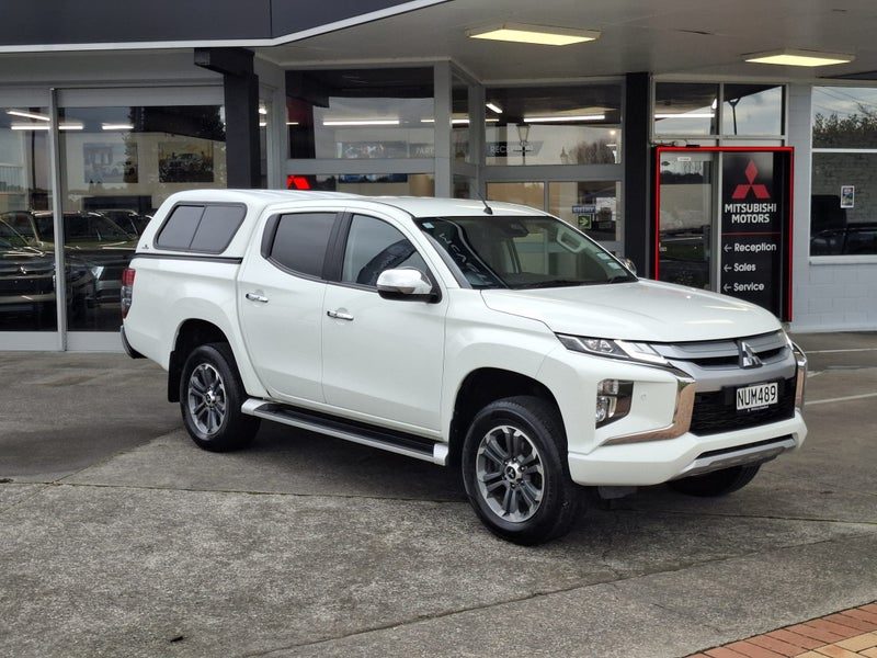 2022 Mitsubishi Triton GLXR 6At 2.4D/4WD -