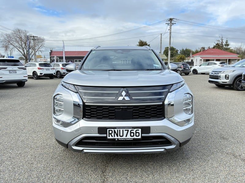 2026 Mitsubishi Outlander XLS 7 Seater, photo 3