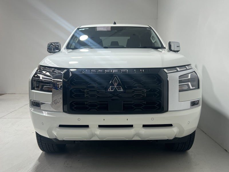 2026 Mitsubishi Triton GLXR, photo 2