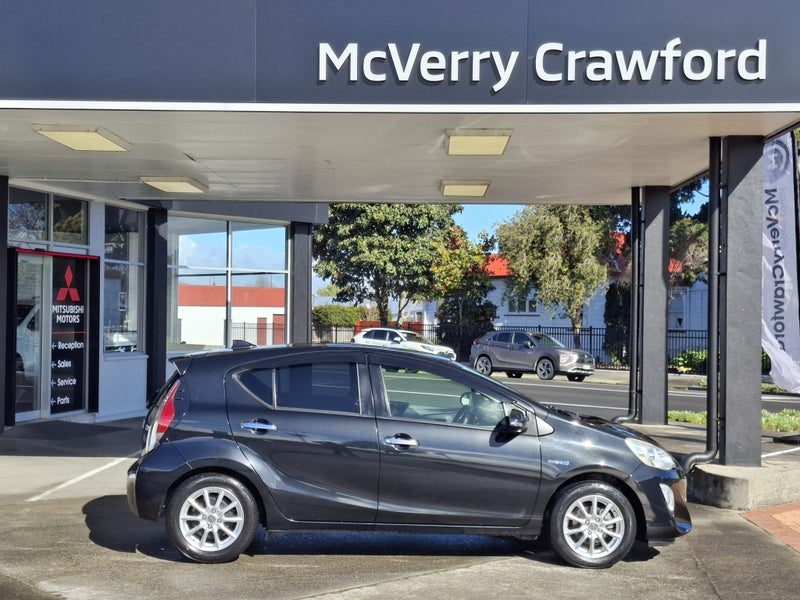 2016 Toyota Aqua Hybrid - Finance Available, photo 3