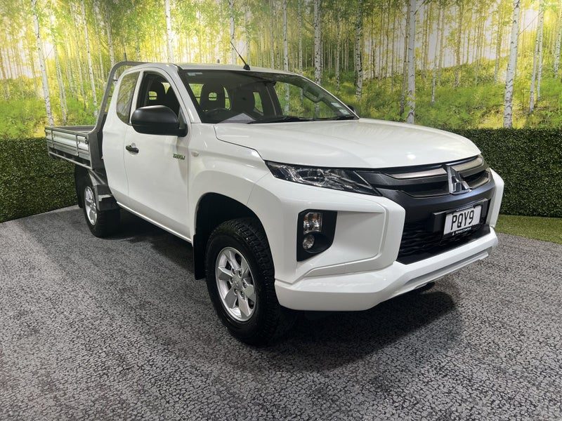2022 Mitsubishi Triton GLX Club Cab 2.4 4WD AUTO