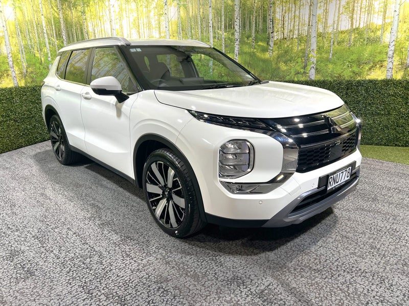 2026 Mitsubishi Outlander XLS 7 Seater