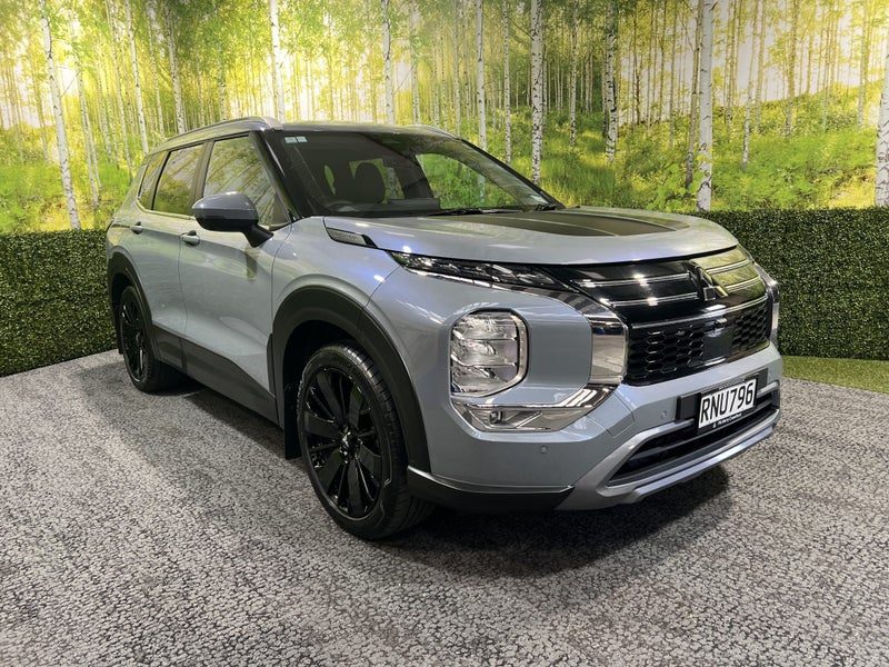 2026 Mitsubishi Outlander XLS 7 Seater