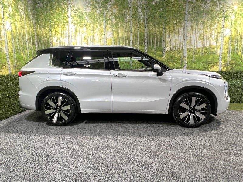 2026 Mitsubishi Outlander EXCEED 2.5 AUTO - 7 SEAT, photo 3
