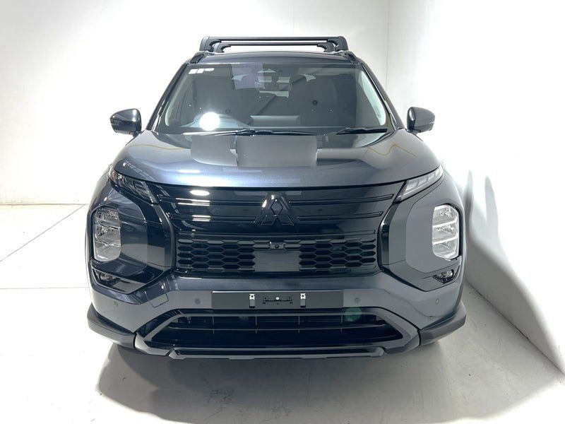 2026 Mitsubishi Outlander XLS 7 Seater, photo 3