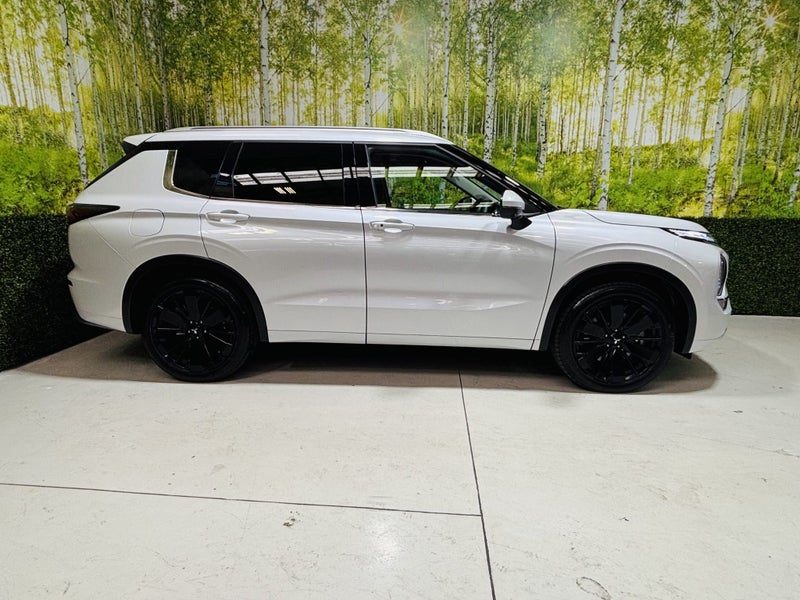 2026 Mitsubishi Outlander VRX 2.5P 2WD - 7 Seats, photo 3