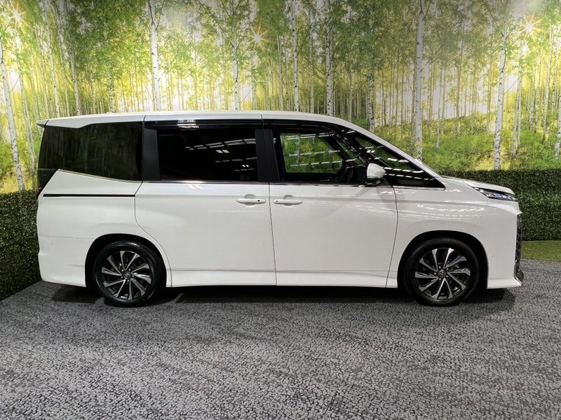 2025 Toyota Voxy 1.8 HYBRID - 7 SEAT, photo 3